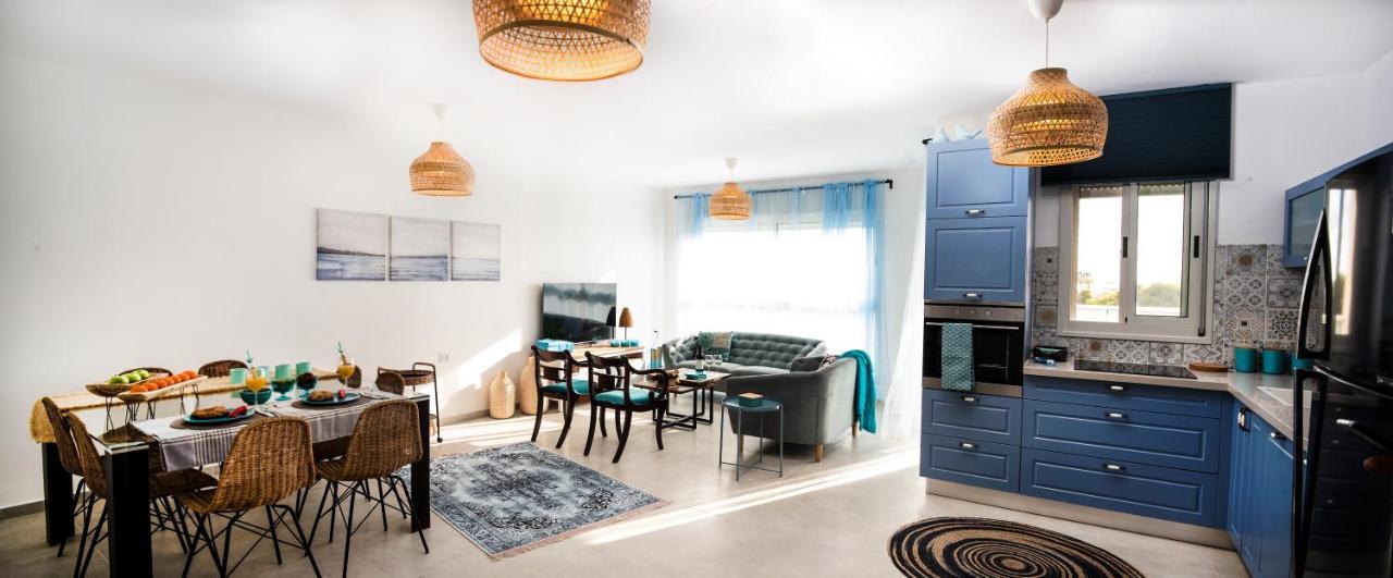 Argaman Beach Apartment Άκρα Εξωτερικό φωτογραφία